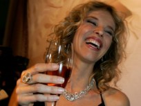 8/21: Vintage Shopping and Vino