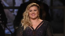 Kelly Clarkson performs at the Billboard Music Awards at the MGM Grand Garden Arena on Sunday, May 17, 2015, in Las Vegas.