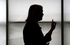 Dirty Dotcom Deals May Doom Whitman Campaign
