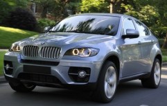 BMW Unveils Two Hybrids