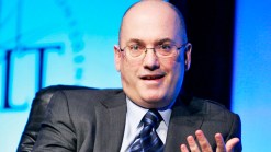 Hedge-Fund Billionaire Bids for Dodgers