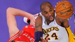 Kobe Bryant Makes MVP Case in Win Over Rockets