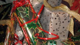 Christmas-presents-generic-722