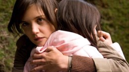 Katie Holmes Goes "Dark"