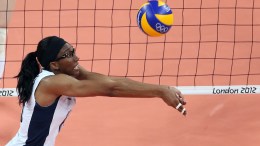US Women Stay Undefeated in Olympic Volleyball 