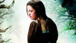 Kristen Stewart Finds Her Strength in "Snow White & the Huntsman"