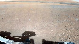 Rover Raises Mast for High-Res Look at Mars