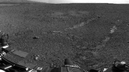Curiosity Leaves Its Wheel Marks on Mars