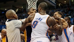 Lakers Practice: Kobe, Dwight Talk About Ibaka's Dirty Foul