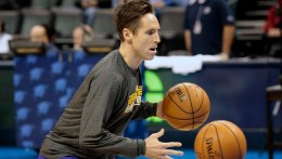 Steve Nash: Out "At Least Another Two Weeks"