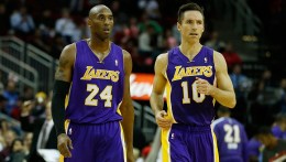 Nash Can't Avoid Lakers Crash in Houston