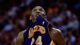Dwight Howard Is Game-time Decision As Lakers Welcome Cavs to L.A.