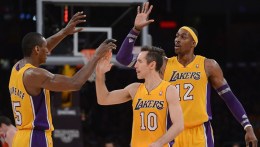 Lakers Face Tough Toronto Test on Sunday Morning