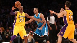 Bryant, Howard and Injured Lakers Take on Hornets