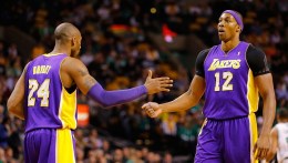 Kobe, Dwight Play Big in Comeback Win Over Hornets