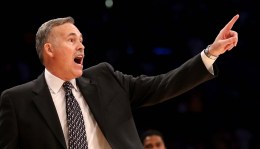 Kobe Welcomes D'Antoni in Thriller
