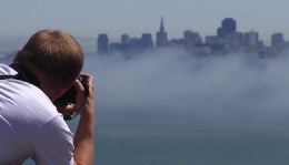 Couple Finds $11,000 in Bag at Golden Gate Bridge