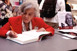 Spanish Language Book Fair LeaLA Hits Los Angeles Convention Center 