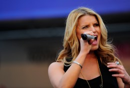 Please Stop Calling Jessica Simpson Fat