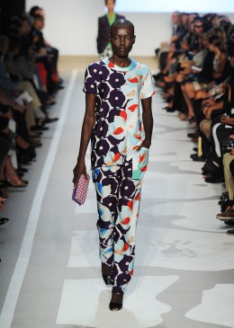 FW Trends Florals DVF