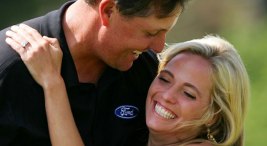 Mickelson Suspends Tour, Wife Has Cancer