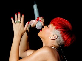 Rihanna: Domestic Violence Collaboration With Eminem "Needed to Be Done"