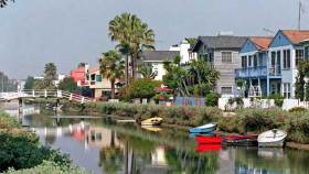 FYI: Venice is Tsunami Territory