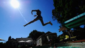 Winter Heat Wave Continues; Weekend Rain Expected