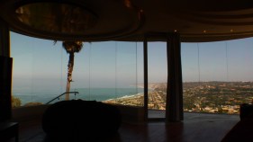 Square Feet: Tour an Architectural Masterpiece with Panoramic Views