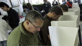 CA Voters Stuck Registering in Slo Mo