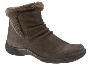 Good Deal: Bare Trap Boots