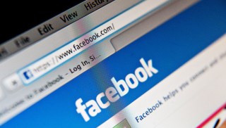 Facebook Issues Briefly Affect Some Pages