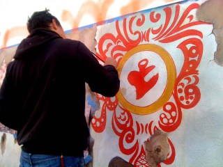 San Francisco Street Artists Sue Roberto Cavalli