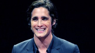 Diego Boneta Joins Julianne Hough and Tom Cruise in "Rock of Ages"