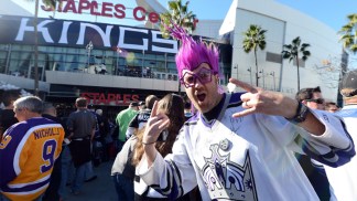 LA Kings Receive Rings, Raise Stanley Cup Banner