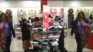 Holiday Shoppers Dash for Savings at LA Stores