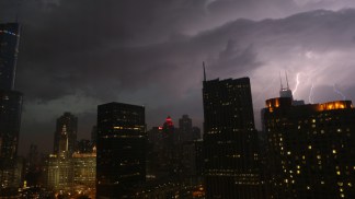  Extreme Weather