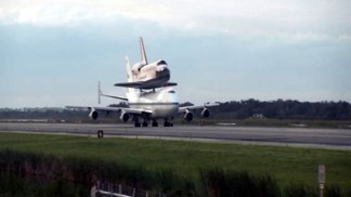Raw Video: Endeavour's Space Coast Flyover