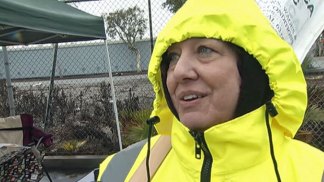 Port Strikers Vow to Stay on Picket Lines