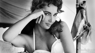 Elizabeth Taylor's Iconic Style