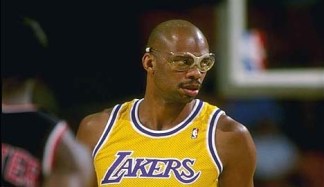 Kareem Abdul-Jabbar: On and Off the Court