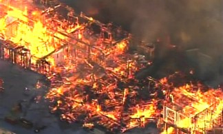 Massive Fire Forces Residents from Mobile Park