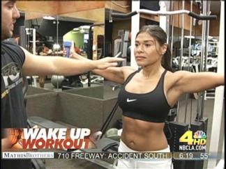 Wakeup Workout: Shaping Your Shoulders