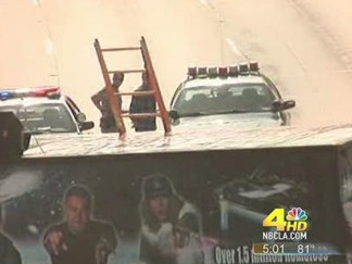 Oct. 12, 2010: Band's Stunt Shuts Down 101 Freeway