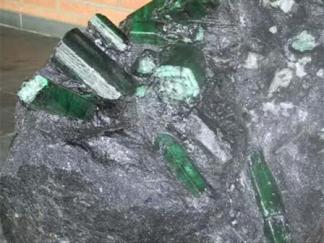 March 2009: Who Owns This Emerald?