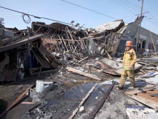 Ground-Shaking Explosion Rocks South L.A., Killing 1