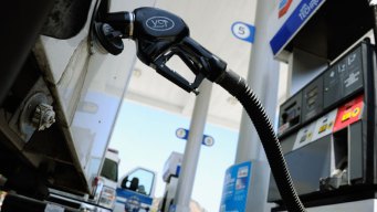 Holiday Travel: Fuel Price Forecast