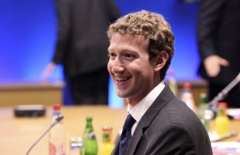 Zuckerberg Spent $700,000 of FB Cash on Private Jets