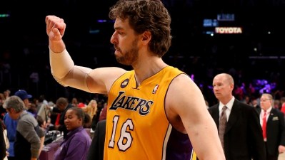 Lakers Top Rockets To Book Spurs Date