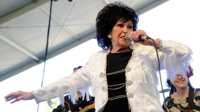 All Hail the Queen of Rockabilly